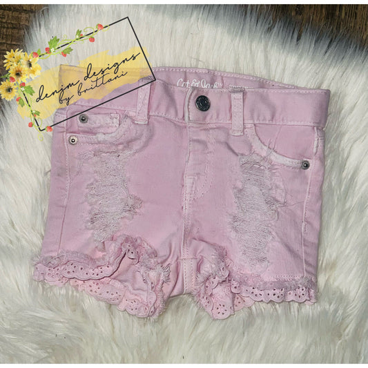 2T distressed shorts