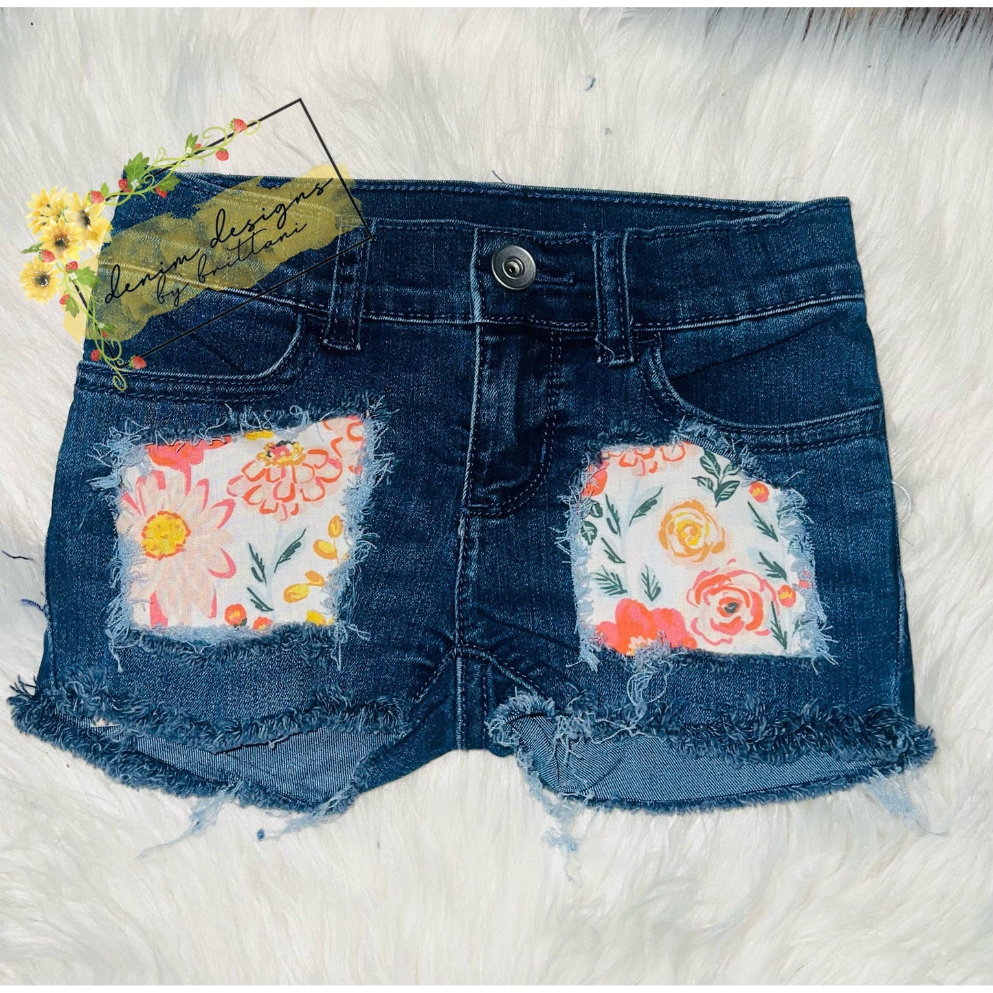 Size 4 floral shorts
