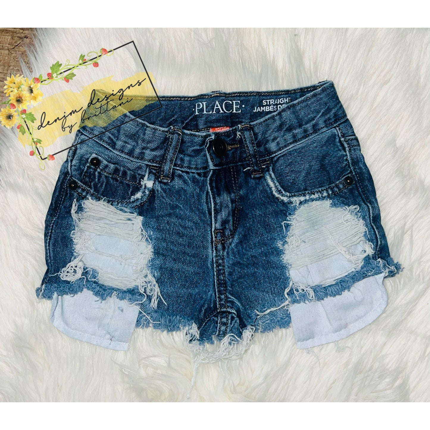 4/5 distressed shorts