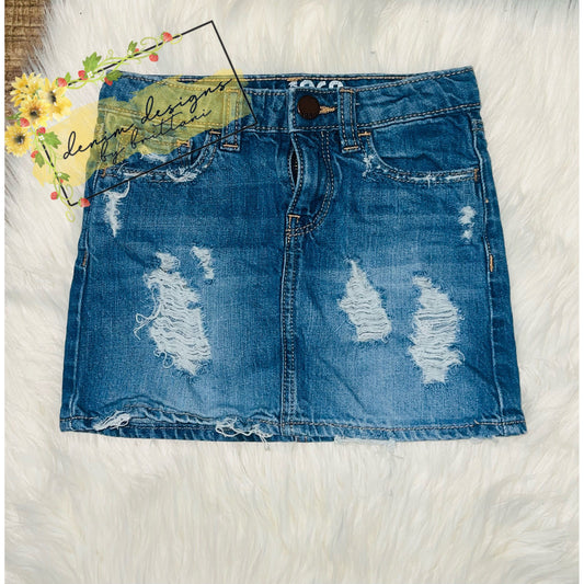 Size 5 distressed skirt